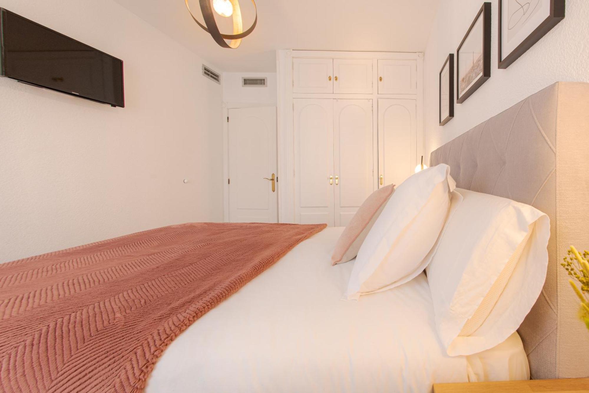 Abal Apartments - Central Market Аликанте Экстерьер фото